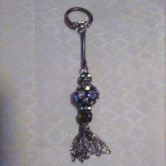 Sparkly Key Ring Metal With Iridescent Rhinestones/Chain Fringe Pretty! - Picture 2 of 3